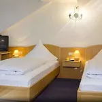 Landgasthof Hohenauer Hof מלון 3*