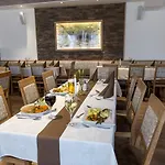 Landgasthof Hohenauer Hof מלון
