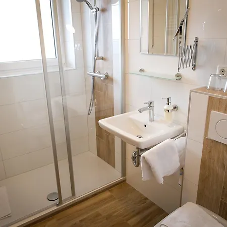 Landgasthof Hohenauer Hof Otel 3*